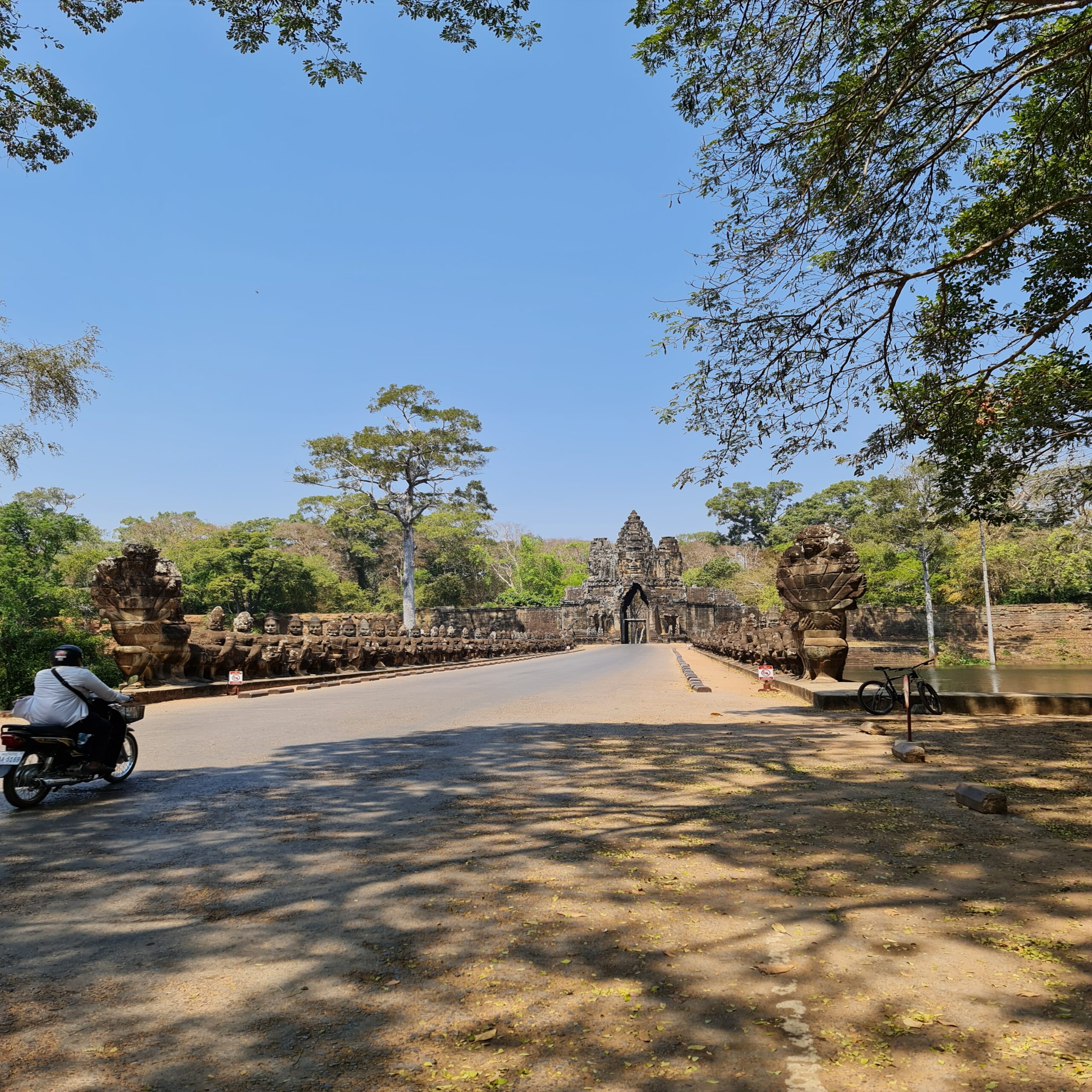 Ворота Tonle Om Gate (Southern Gate)